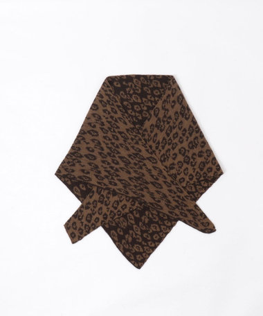 トライアングルレオパード柄ストール