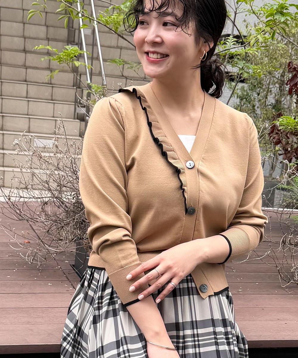 片側フリルアシメ配色カーディガン