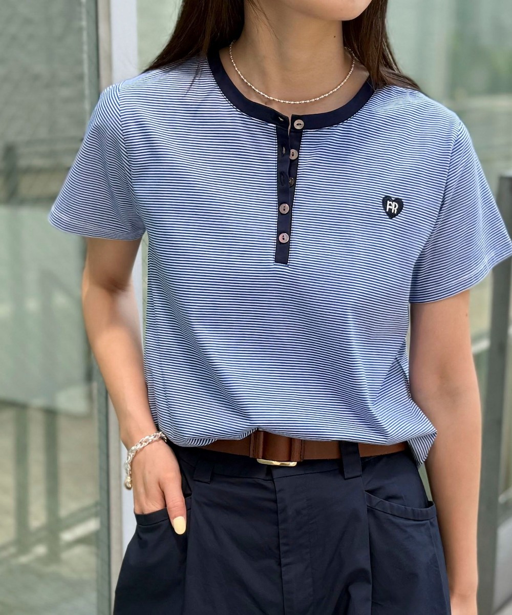 【昨年大人気！待望の再登場】ハートFR刺しゅうヘンリーネックTシャツ