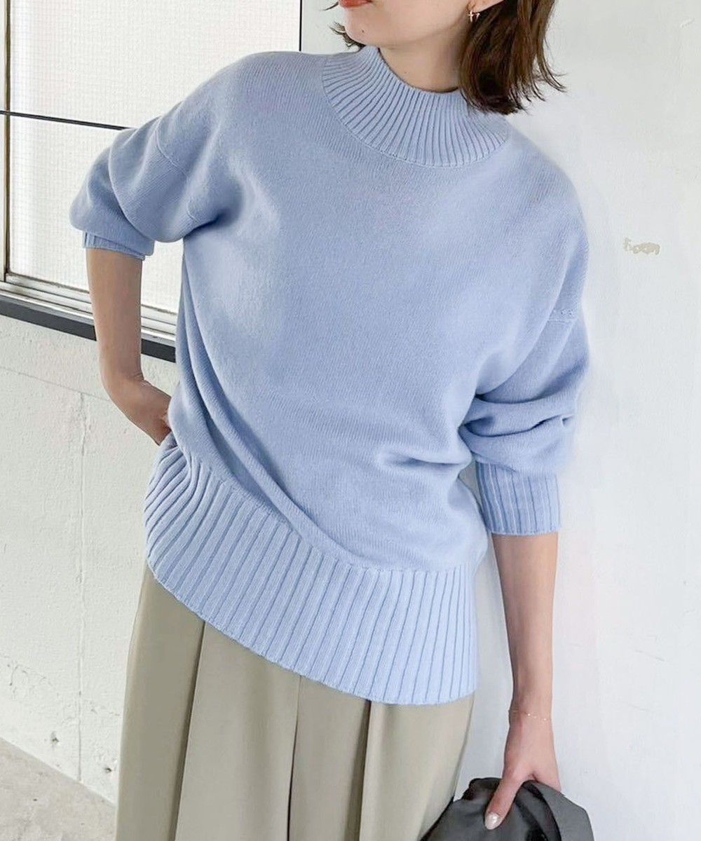 カシミヤ混紡毛ハイネックプルオーバー