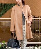 ブローチ付きAラインノーカラーコート