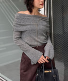 カシミヤ混ガーゼ風リブオフショルプルオーバーニット