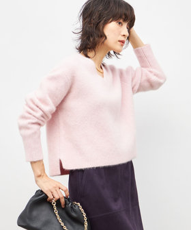 ヘアリーストレッチVネックプルオーバーニット