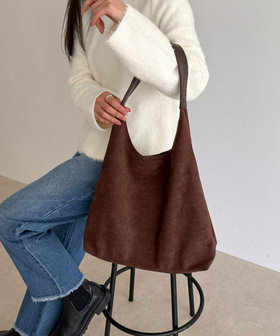 フェイクスエードトライアングルバッグ