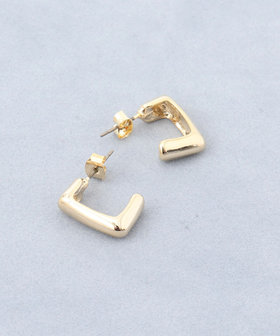 ［WEB限定 SPECIAL PRICE！］【grâce grace/グラスグラス】スクエアＧ型ピアス