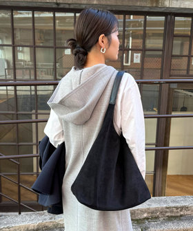 フェイクスエードトライアングルバッグ（5-0121-6-32-110）｜fredy