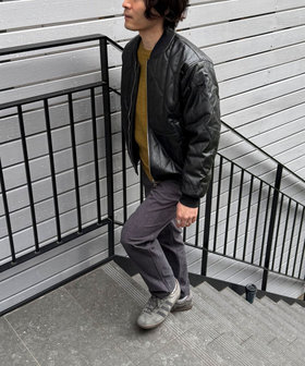 フェイクレザー中綿キルトブルゾン