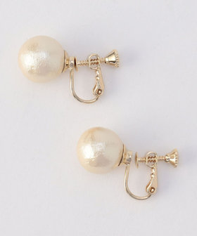 コットンパールイヤリング　12mm