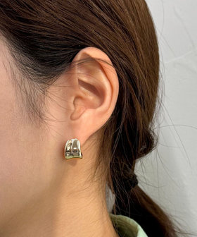 メタルカーブピアス