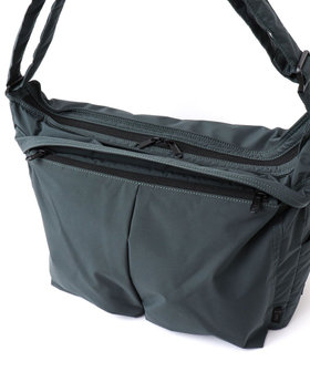 SML/エスエムエル】別注ヘルメットショルダーバッグM（5-0782-5-62-320