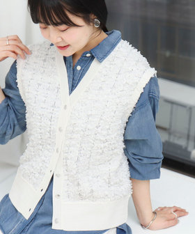 立体レースシアーVネックベスト