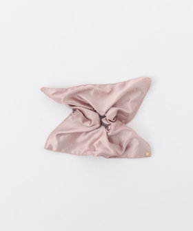 NOLLEYSサテンスクエアキラドットシュシュ