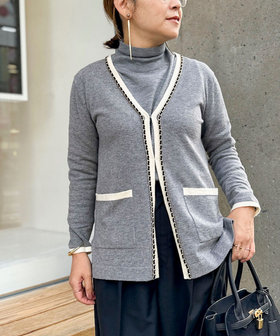 チェーンブレード長めVネックカーディガン