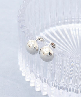 【grace grace/グラスグラス】ラウンドドームイヤリング