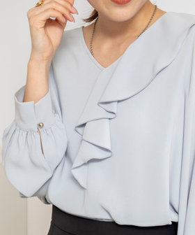 ウォッシャブルサテンアシンメトリーラッフルブラウス