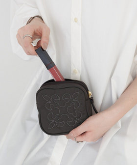 コーデュラナイロンスクエアポーチ(CE-1724)