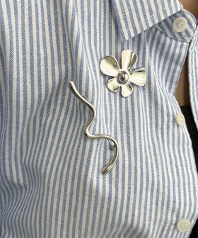 ペイントラインブローチ