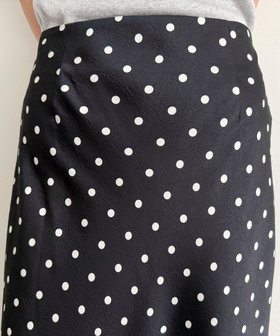 ワッシャーサテンドットスカート（5-0021-5-26-001）｜fredy