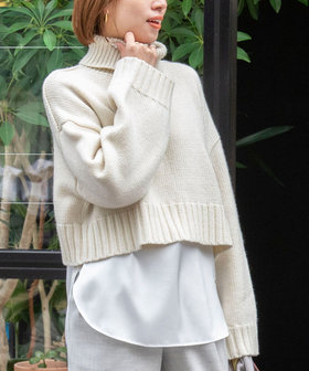 ブライト紡毛サイドジップショート丈タートルネック