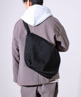 【SML/エスエムエル】STOMACH SHOULDERBAG M