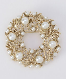 パールリースブローチ