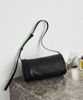 ソフトレザーロールショルダーバッグ(CE-1661)