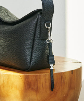 ブリーノ チャーム CERVO