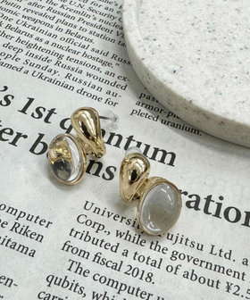 シンメトリークリアポイントピアス