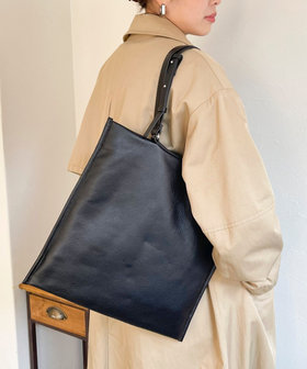 LE VERNIS/ルベルニ】SCULPTURE BAG S（4-0502-1-32-111