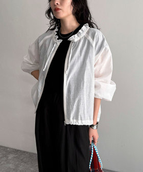 美品　BEARDSLEY ジップアップ　ブルゾン　シアー　フリル　金具　黒フリー BEARDSLEY（ビアズリー）の「裏毛フリルブルゾン（ノーカラー