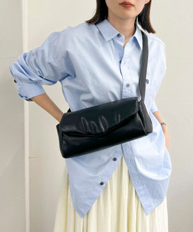 パデットロールボディバッグ