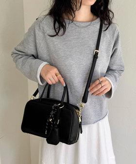 チャーム付横長ボストンバッグ（5-0553-4-32-101）｜fredy emue