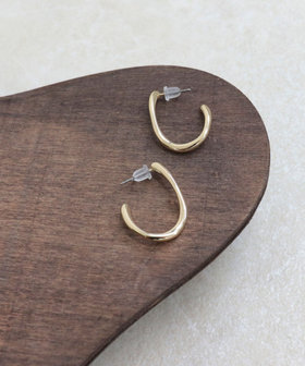 メタルカールピアス