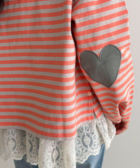 ボーダーハートパッチプルオーバー