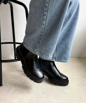 ENESS/ エネス】サイドゴアショートブーツ（5-0518-5-37-203）｜fredy