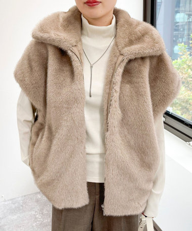 フェイクファーベスト