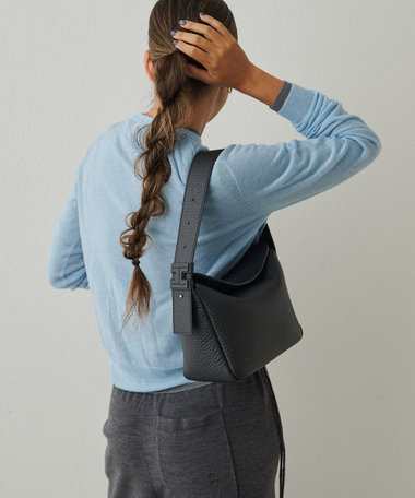 スウォーノ ALCE