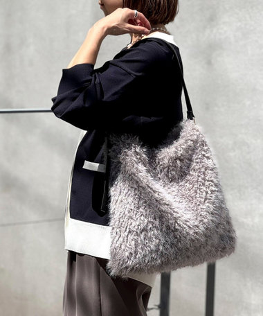 ［WEB限定 SPECIAL PRICE！］フェイクファーショルダーバッグ