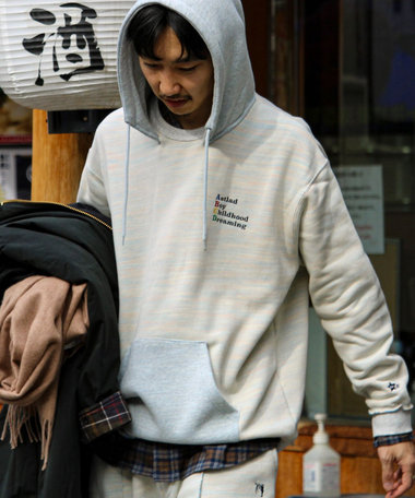 【BOY BACK FANCYシリーズ】スウェットフーディ