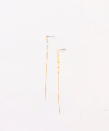 スキニーラインピアス