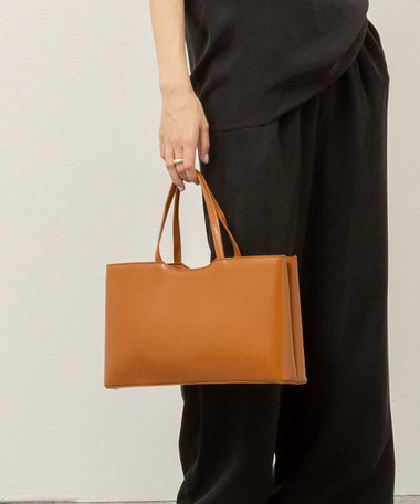 【MAQWEL/マクウェル】スクエアハンドバッグ