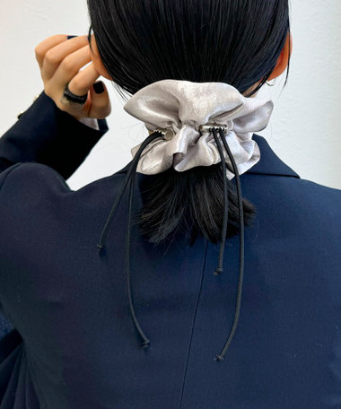 サテンドロストシュシュ