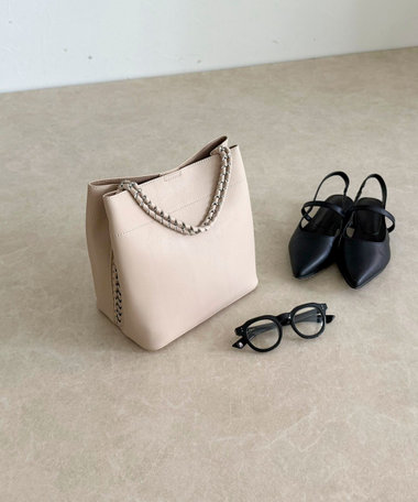 ショルダーバッグ・ポシェット ^LEATHERY^ Flap chain shoulder bag IVORY LRBG5102IV Marc Jacobs The Mini J Marc Leather Shoulder Bag | Coggles
