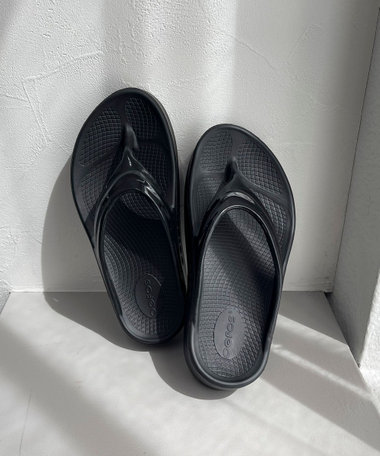 【OOFOS/ウーフォス】 OOmega