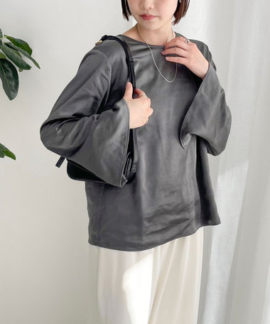 袖フレアサテンTシャツブラウス（4-0021-2-21-007）｜fredy emue