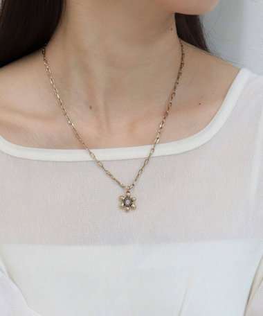 カラーストーンフラワーネックレス