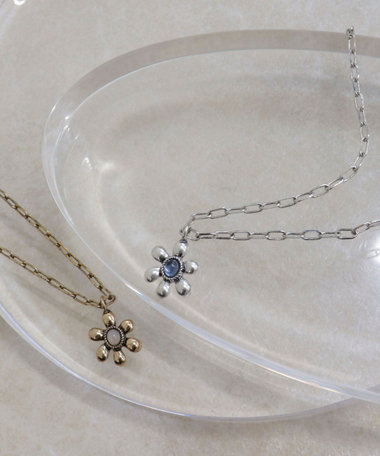 カラーストーンフラワーネックレス