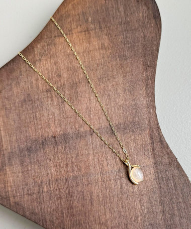 カラーストーンネックレス