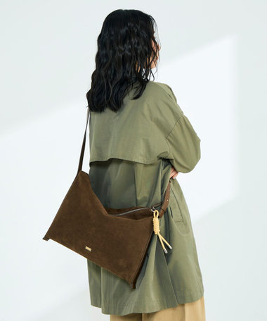 フェイクスエードソフトスクエアショルダーバッグ