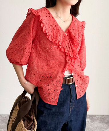 レースフリルカラーブラウス